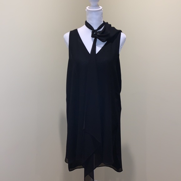 WHBM Sleeveless Tunic - Picture 2 of 7